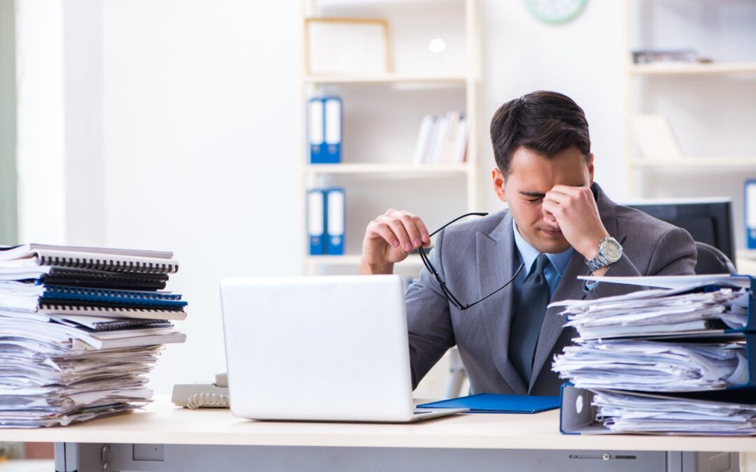 Commercial Driver Red Flags: What Fleets Should Watch For Before and After Hiring